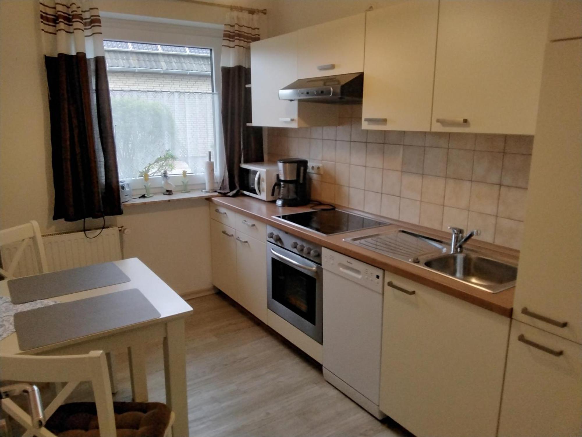 Ferienwohnung 1 Haus Neptun Erdgeschoss บือซุม ภายนอก รูปภาพ